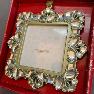 picture frame ornaments or wall decor